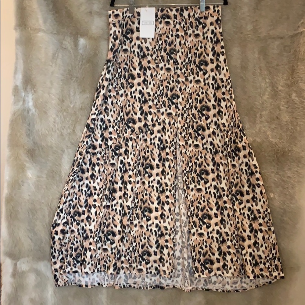 NWT Ninexis animal print skirt